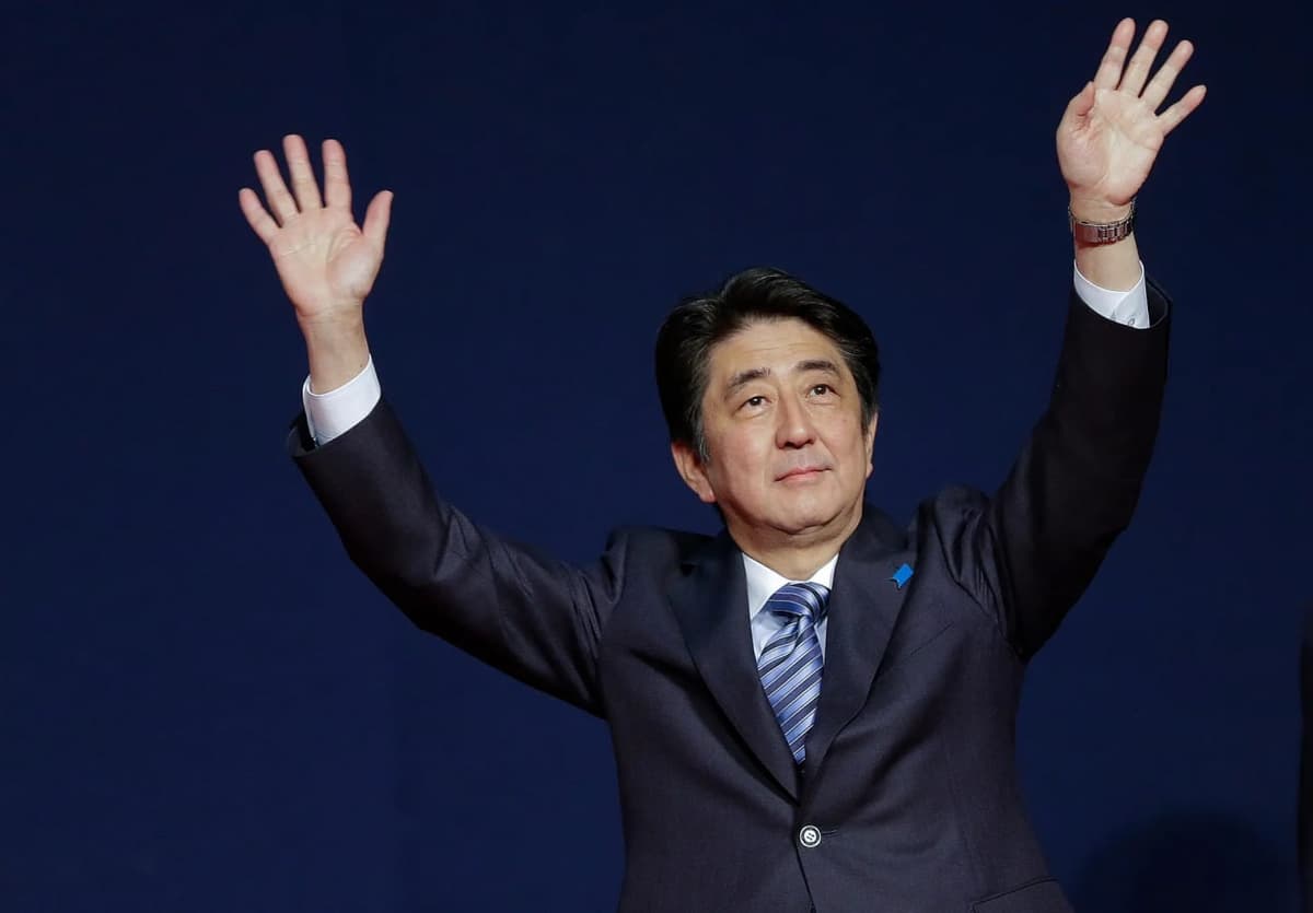 Sindzo Abe suiqasddan vafot etdi. U Yaponiyaga eng uzoq vaqt rahbarlik qilgandi