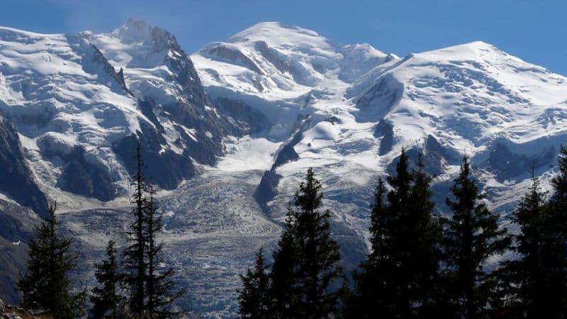 Monblandagi xazina. Alpinist sakkiz yil avval topilgan qimmatbaho toshlarning yarmini oladi