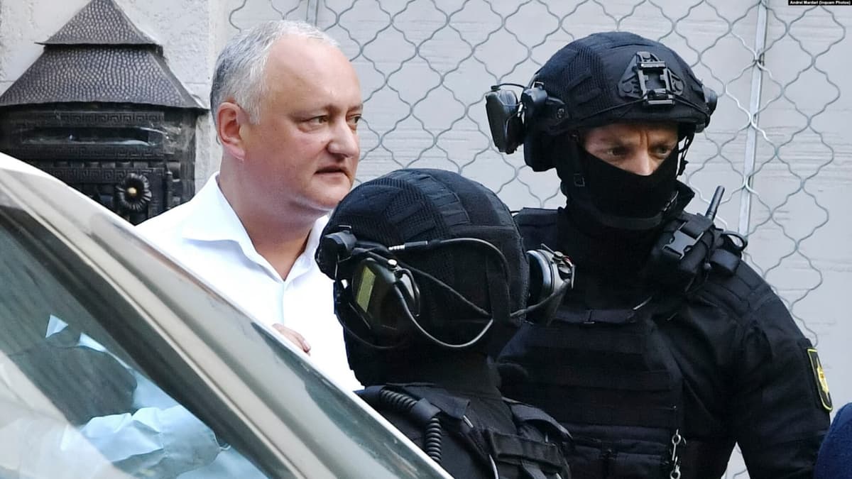Молдова собиқ президенти 30 кунлик уй қамоғига ҳукм қилинди