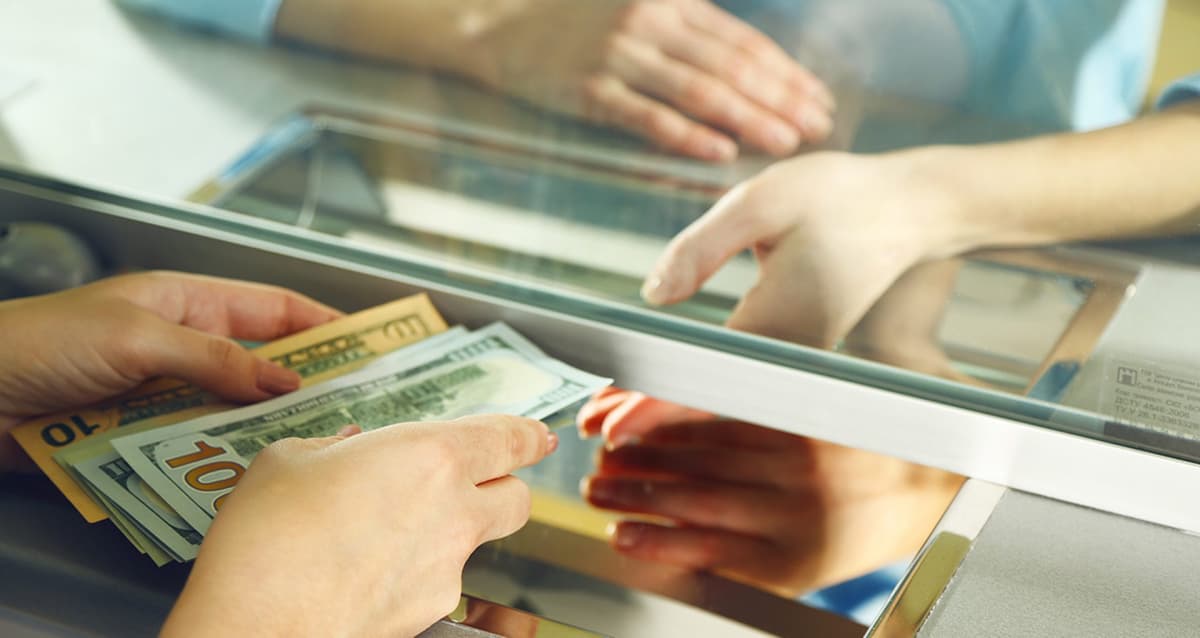 O‘zbekistonga bir yilda 8,1 milliard dollar xalqaro pul jo‘natmalari yuborildi