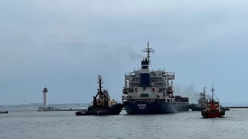 Odessa portidan don ortilgan birinchi kema chiqib ketdi