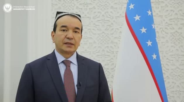 Madaniyat vazirligi xodimlari ish joyida do‘ppi kiyishni boshladi 