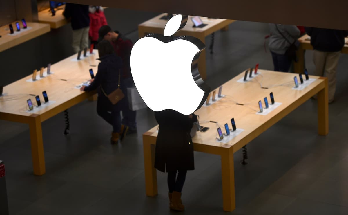 Apple olti yillik tanaffusdan so‘ng yana dunyoning eng qimmat brendiga aylandi 