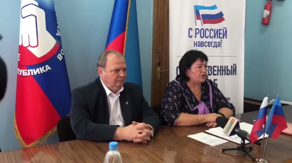 “ЛХР” жамоатчилик палатаси зудлик билан Россияга қўшилиш тўғрисида референдум ўтказиш таклифи билан чиқди