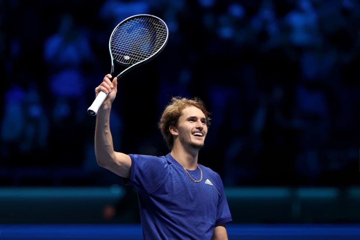 Tennis. Zverev Medvedevni mag‘lub etib, ATP final turnirida g‘olib bo‘ldi