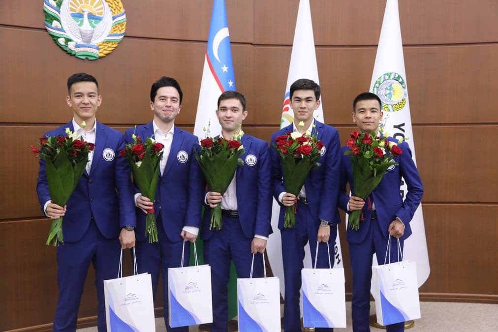 Shaxmat olimpiadasi chempionlariga pul mukofotlari topshirildi