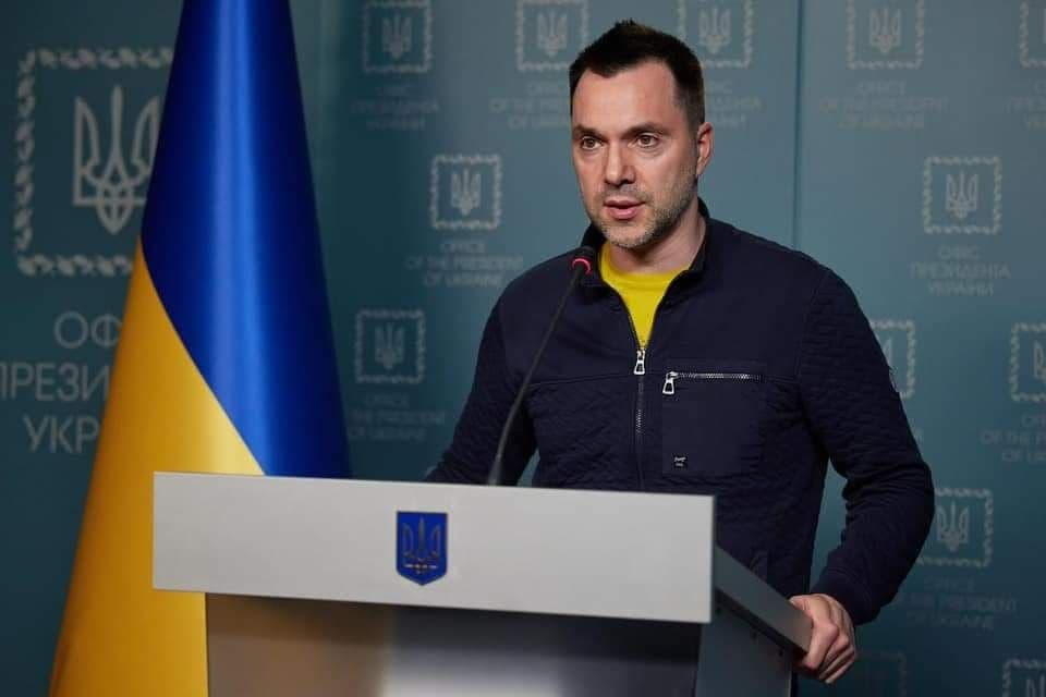 Arestovich urush boshidan buyon 10 mingga yaqin ukrain harbiysi halok bo‘lganini tasdiqladi