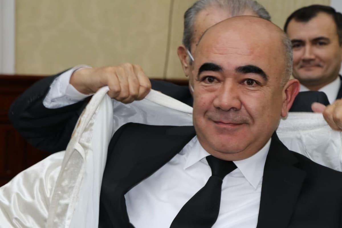 Zoyir Mirzayev rasman Toshkent viloyatining yangi hokimi bo‘ldi