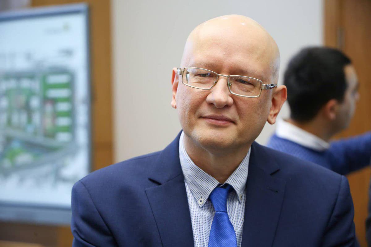 «Menimcha, juda aqlli qaror» - Yuliy Yusupov konstitutsiyadagi Qoraqalpog‘istonga oid bandlar o‘zgarishsiz qoldirilishi haqida