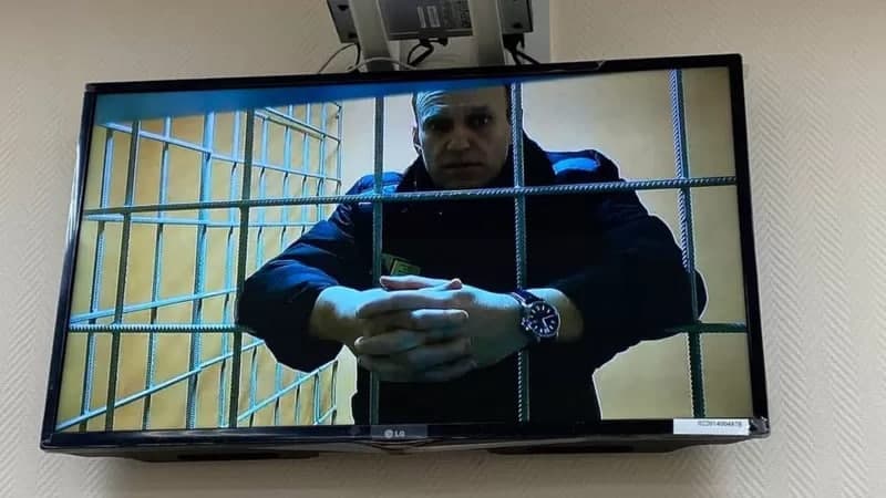 «Bir necha oy terrorchidek uxladim» – Navalniyning qamoqxona ustidan sudga kiritgan arizasi qanoatlantirilmadi