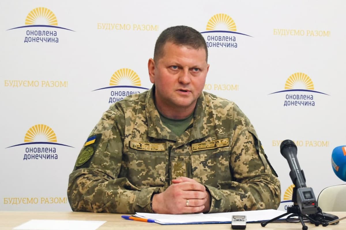 Украина қуролли кучлари бош қўмондони ЛХР ва ДХР аҳолисига мурожаат билан чиқди