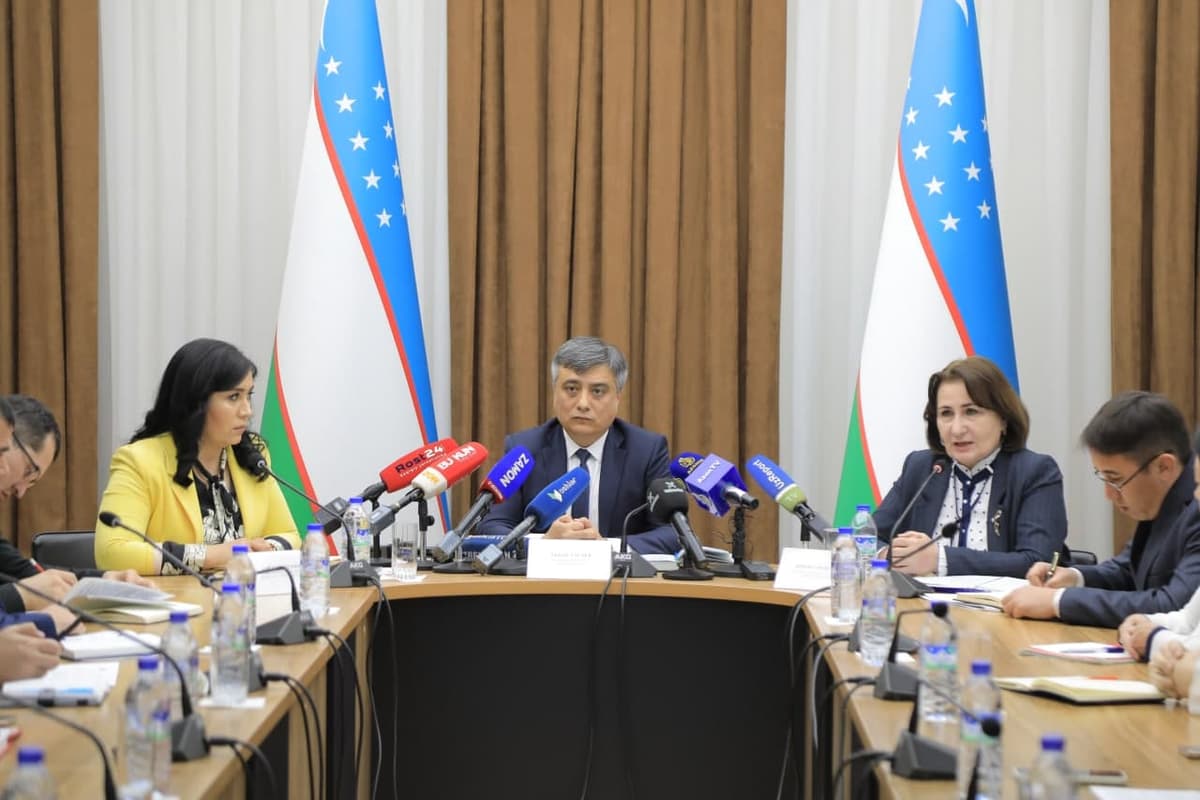 O‘quvchilarni izza qilgani uchun mehnat shartnomasi bekor qilingan o‘qituvchi o‘z ishida qolishi mumkin – XTV