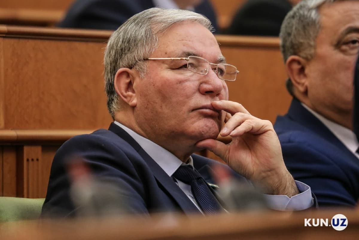 Farhod Ermanovning senatorlik vakolati muddatidan oldin tugatildi