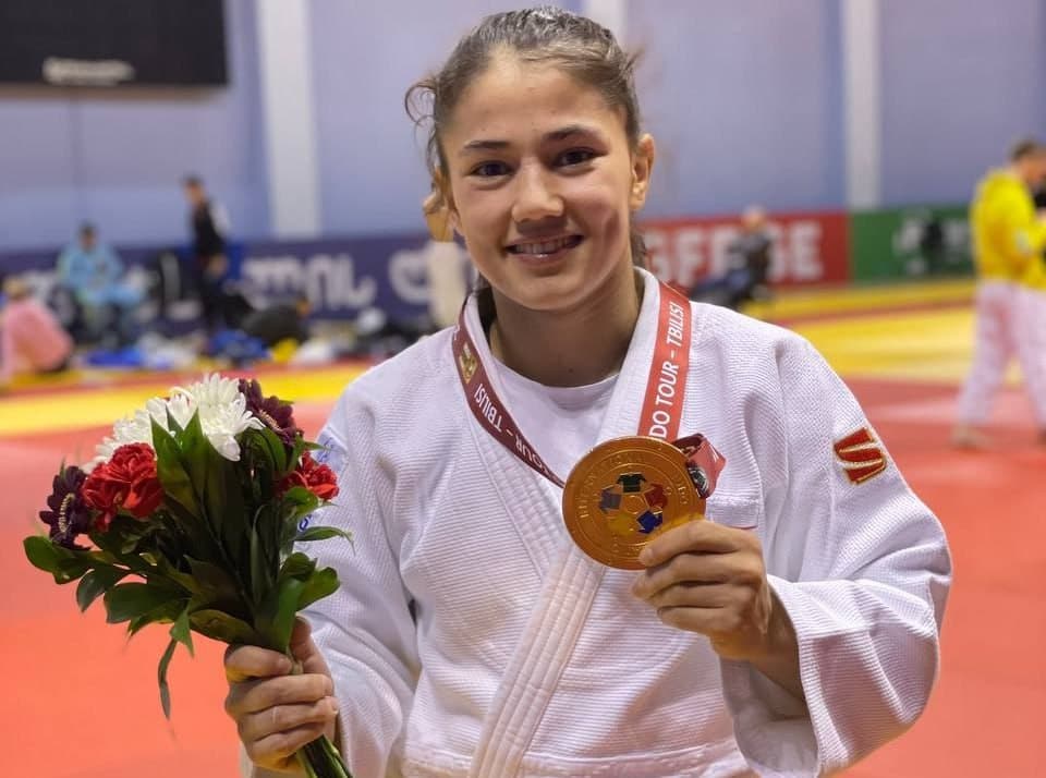 Diyora Keldiyorova Olimpiada chempionini mag‘lub etib, «katta dubulg‘a» turniri g‘olibi bo‘ldi