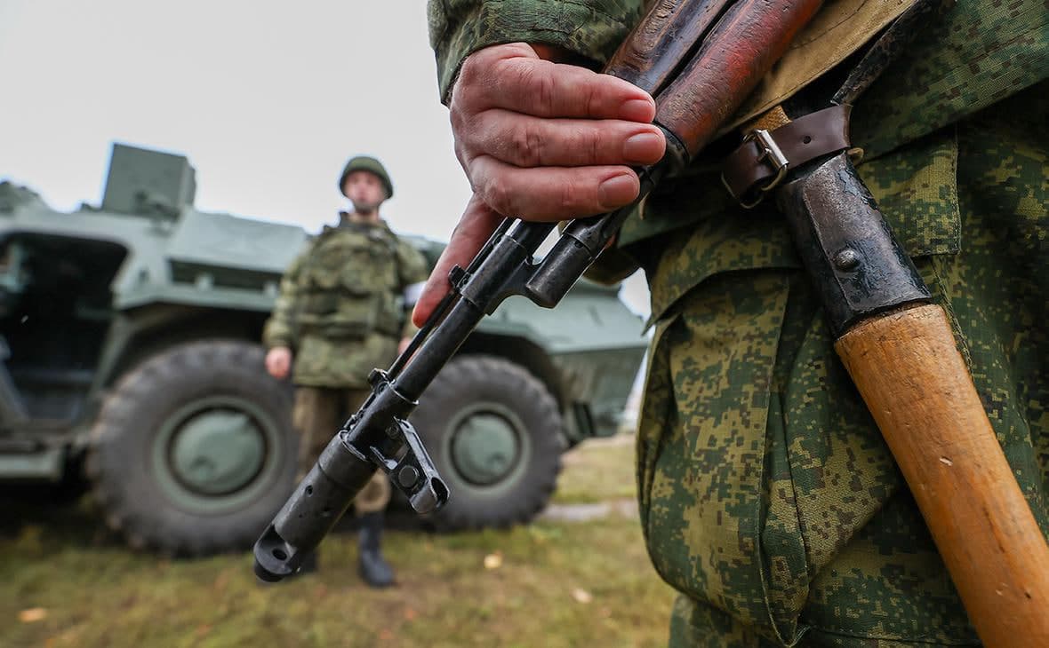 Россияда сафарбар қилинган шахс ўнга яқин ҳарбийни гаровга олди