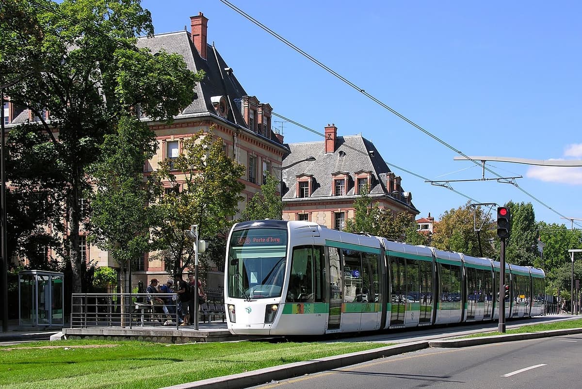 Toshkent tramvayini Fransiya kompaniyasi quradi