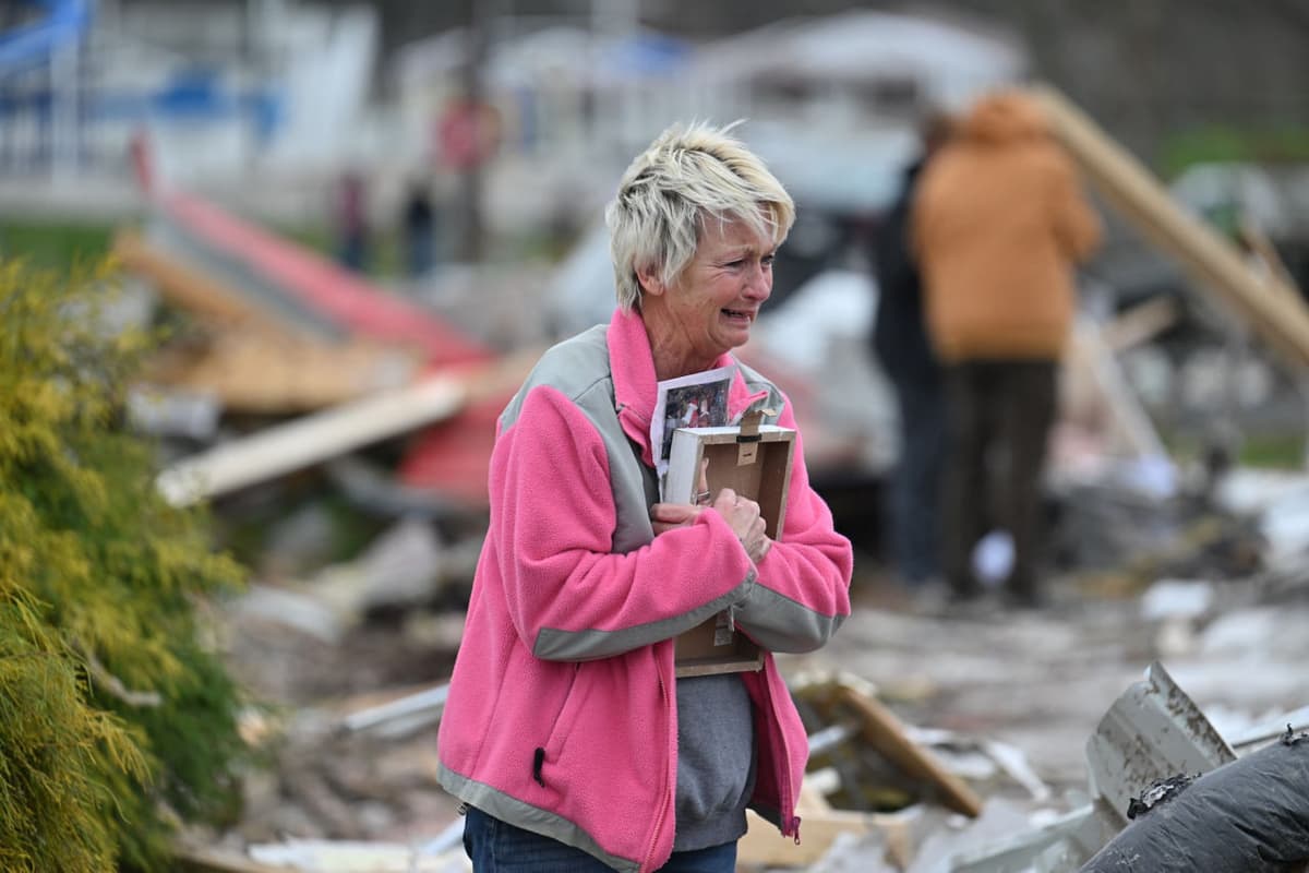 AQShda tornado qurbonlari soni 32 kishiga yetdi
