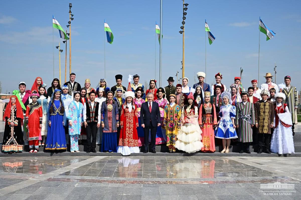 Foto: Shavkat Mirziyoyev Navro‘z bayramida ishtirok etdi