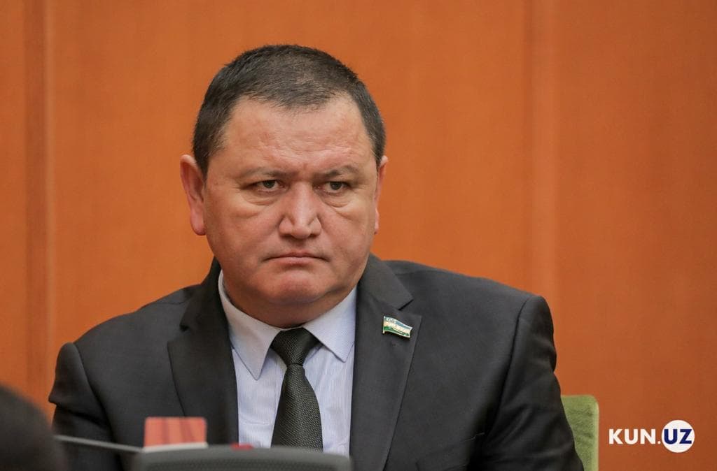 Shuhrat G‘aniyev kooperativga birlashgan xorazmlik fermerlarni “o‘yinchi”ga chiqardi 