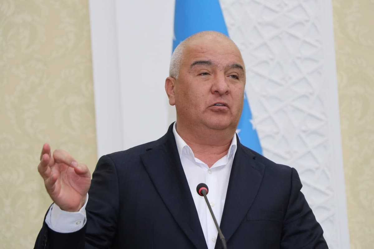 «Hammani oyoq uchida ko‘rsatadi» - xodimlari Toshkent viloyati prokuroridan norozi