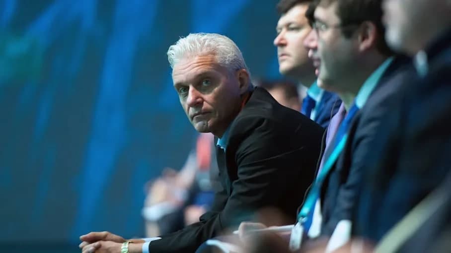 Олег Тиньков Россия фуқаролигидан воз кечди 
