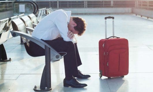 Aeroportda nimalar qilmaslik kerak? Styuardessa maslahatlari