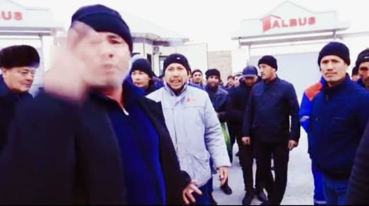 Farg‘onada gazdan uzilgani uchun norozilik uyushtirgan zavod ishchilari qamaldi