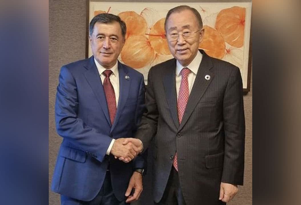Vladimir Norov Seulda Pan Gi Mun bilan uchrashdi