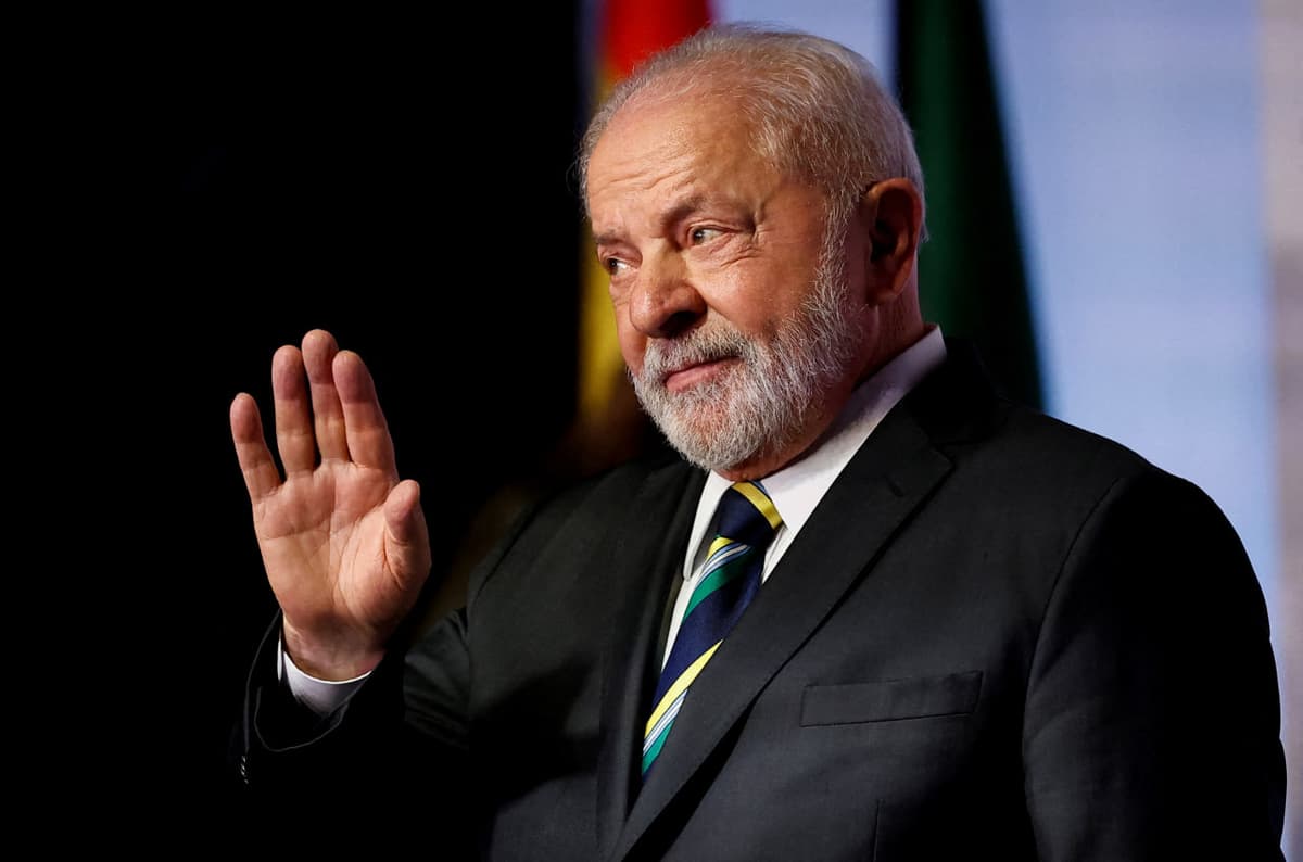 Braziliya prezidenti Rossiyaga borishdan bosh tortdi 
