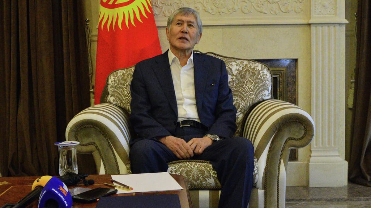 «Yaxshiyam qo‘shnilarimizda Mirziyoyev prezident, Karimov emas» – Atambayev o‘zbek-qirg‘iz chegara masalasi hal qilingani haqida