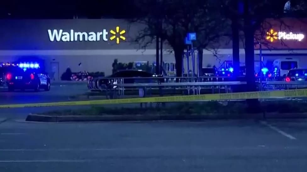 Стрельба в магазине Walmart в США унесла жизни десятка человек
