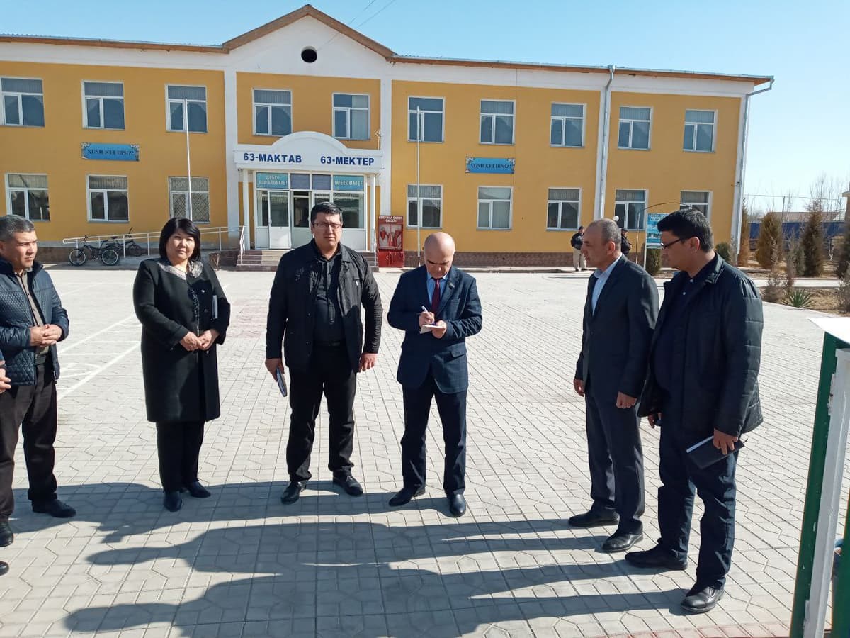 Сенат Қорақалпоғистон ва Хоразм мактабларидаги бепул овқат бериш тизимини ўрганди