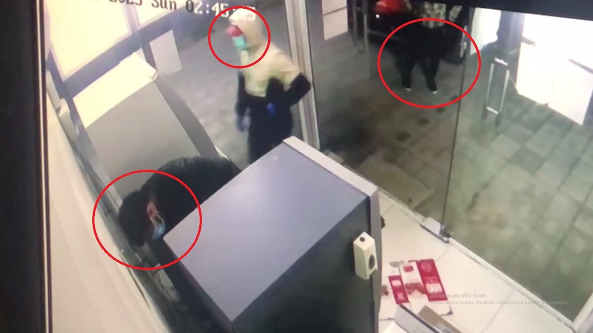 Samarqandda bankomatni o‘marmoqchi bo‘lgan shaxslar ushlandi