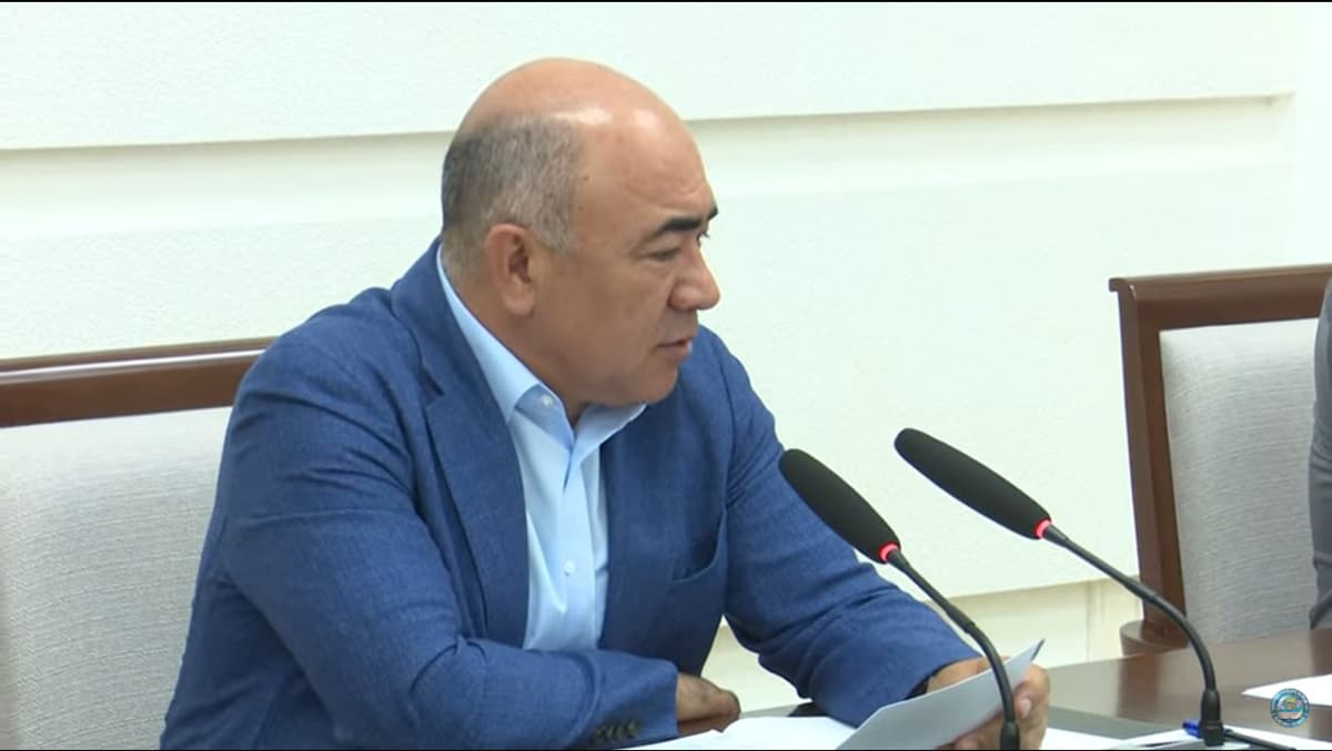 «Aldolmadi, tili kalimaga kelmay qoldi» - Zoyir Mirzayev Hidoyatovni tanqid qildi