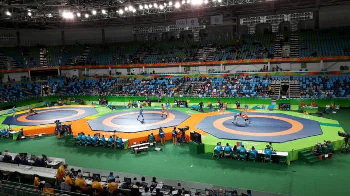 Erkin kurash. Raqibi gilamga chiqishni istamagani uchun Magomed Ibragimov kurashsiz keyingi bosqichga o‘tdi