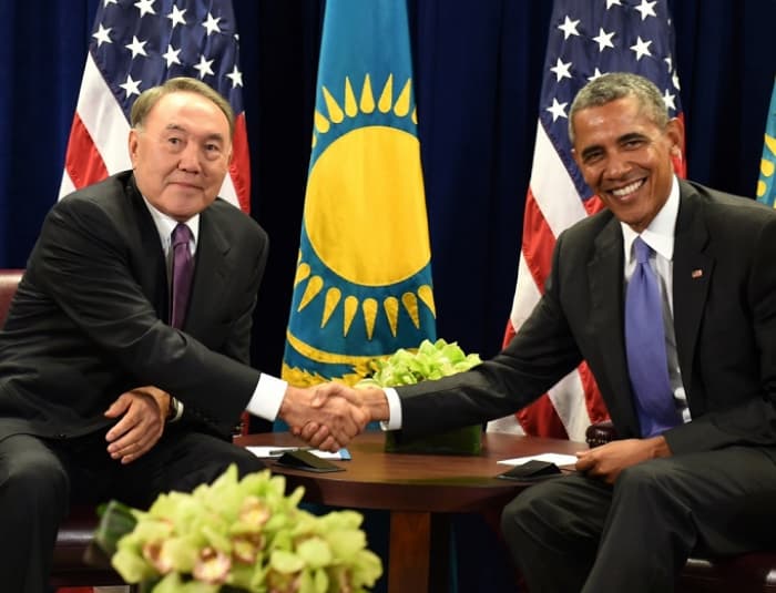 Nazarboyev Obamani Qozog‘istonga taklif qildi