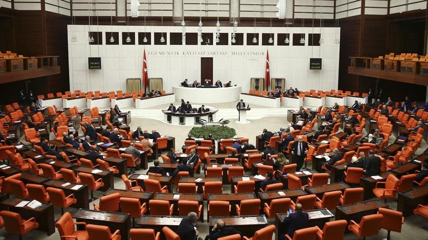 Turkiyada favqulodda vaziyat tartibi uzaytirildi