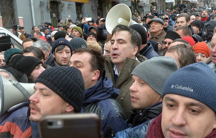 Saakashvili uchta modda bo‘yicha ayblanmoqda