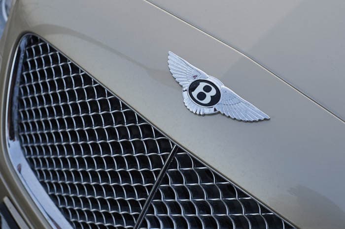 Bentley to‘rt eshikli Porsche elektrokari negizida yangi model ishlab chiqadi