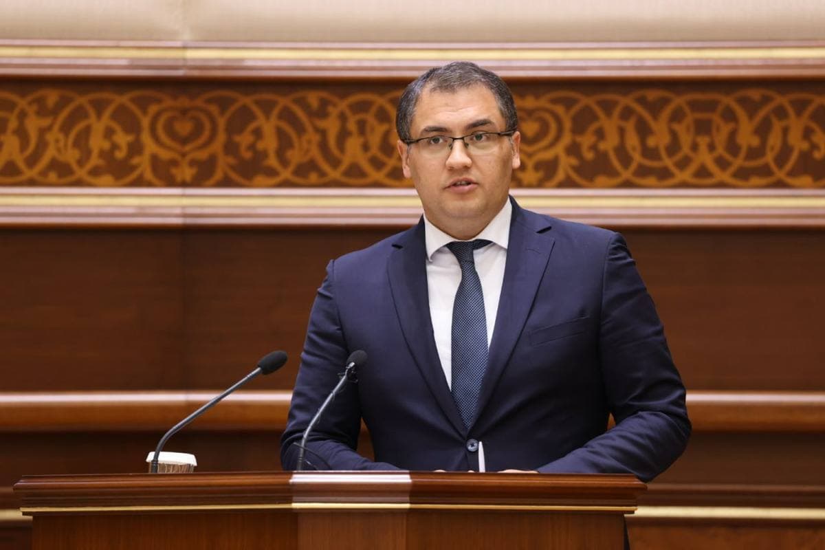 Ruslanbek Davletov ishdan ketdi