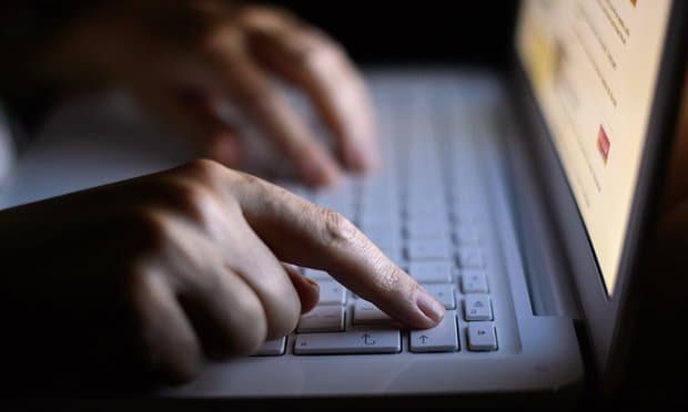 Google va Microsoft Buyuk Britaniya qidiruv xizmatida qaroqchi saytlarni kamaytiradi
