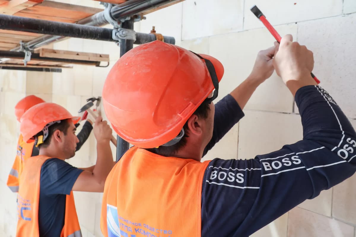 Labor migration from Uzbekistan to Russia declines as tighter rules reshape regional job market