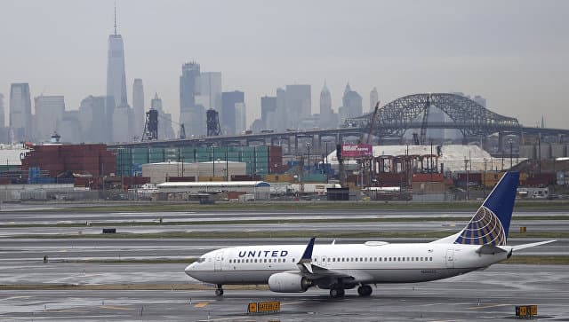 United Airlines reysdan majburan tushirib yuborilgan shifokor bilan kelishuvga erishdi
