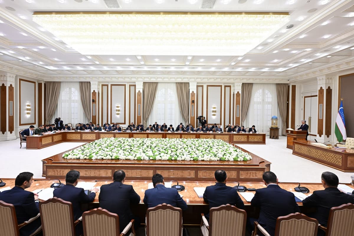 President Mirziyoyev calls for stronger action to contain inflation
