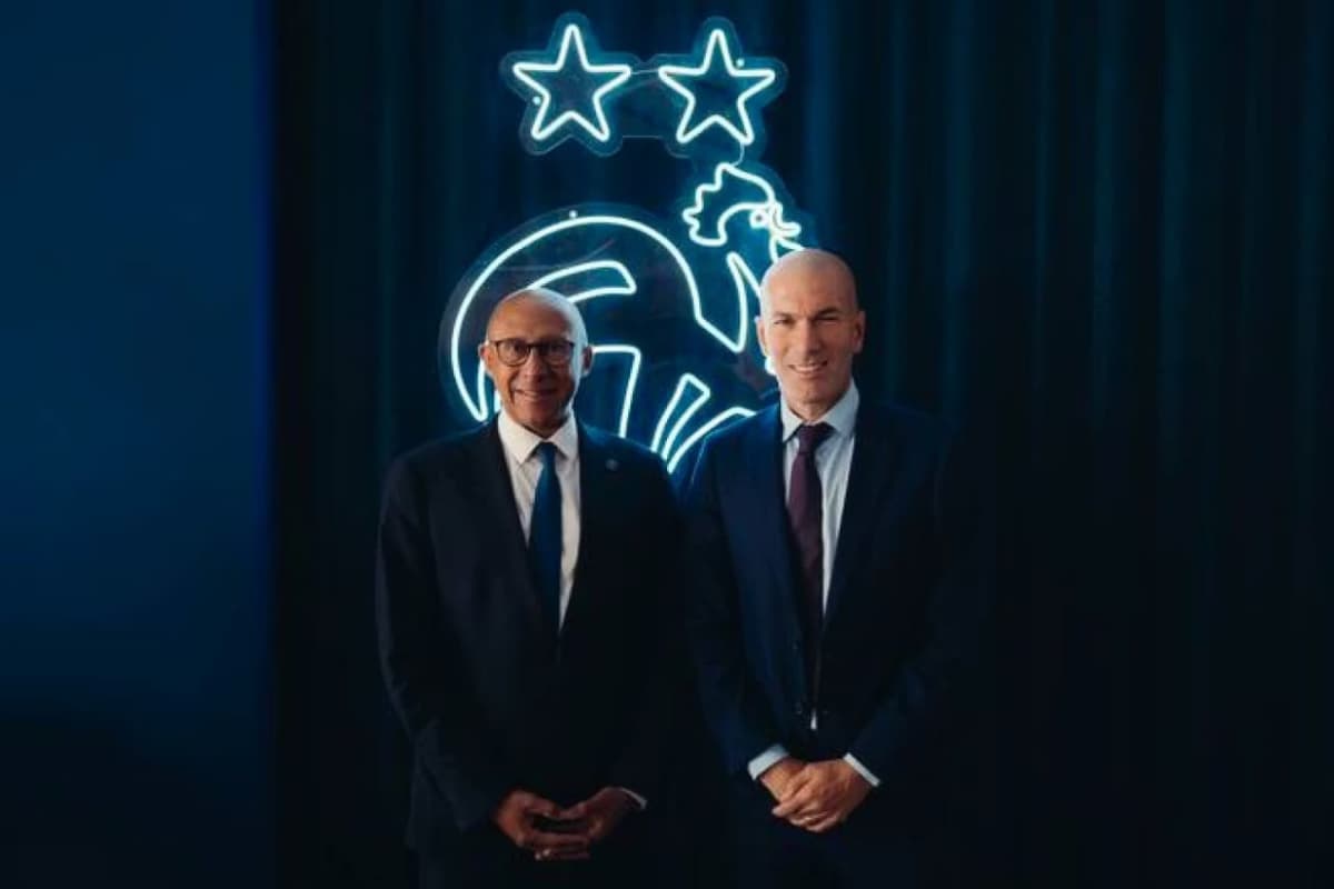 Zidan – Fransiya milliy jamoasining yangi bosh murabbiyi