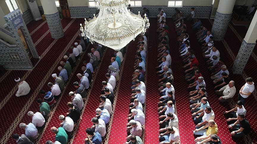 Turkiyada vayron qilingan masjidlar tiklanmoqda