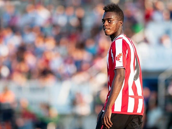 «Atletik» futbolchisi «Barselona» hakamlarga e'tiroz bildirishidan norozi
