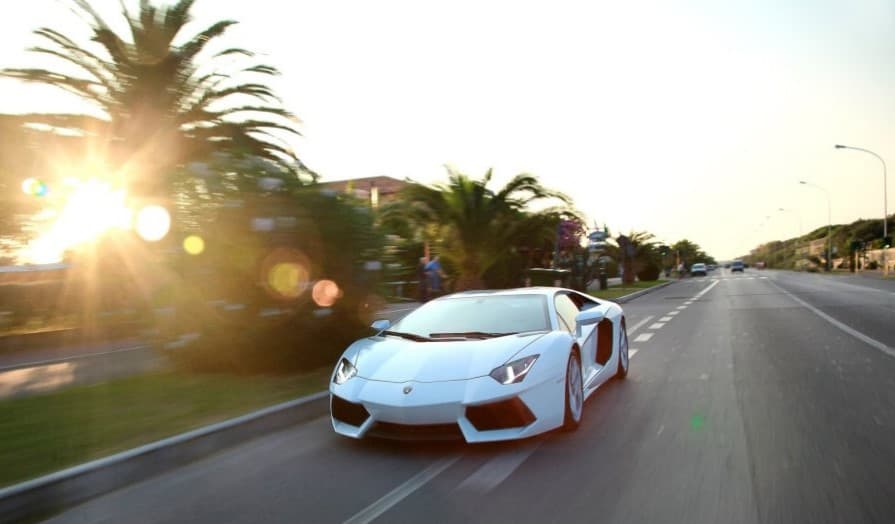 Lamborghini mashinasi o‘g‘irlangan kuniyoq yonib ketdi