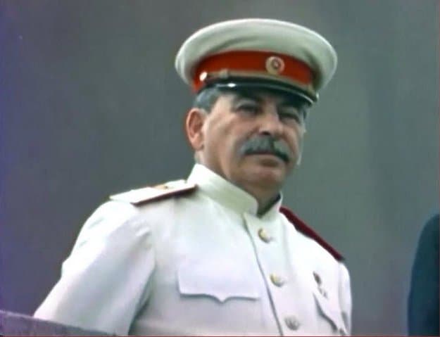 Putin Stalin haqidagi savolga javob qaytarishni istamadi