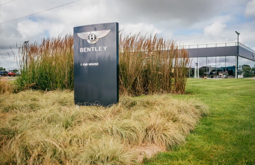 Bentley yurishi: dunyodagi eng qimmat avtomobil qanday ishlab chiqariladi?